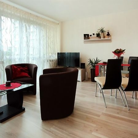 Апартаменти Jtb Apartament Odziezowa Щецин Екстер'єр фото